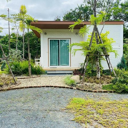 Homdoiintr Farmstay ฮ่อมดอยอินทร์ ฟาร์มสเตย์ Ban Huai Kaeo Exterior foto