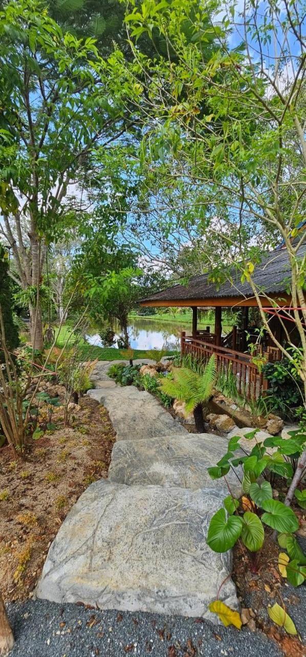 Homdoiintr Farmstay ฮ่อมดอยอินทร์ ฟาร์มสเตย์ Ban Huai Kaeo Exterior foto